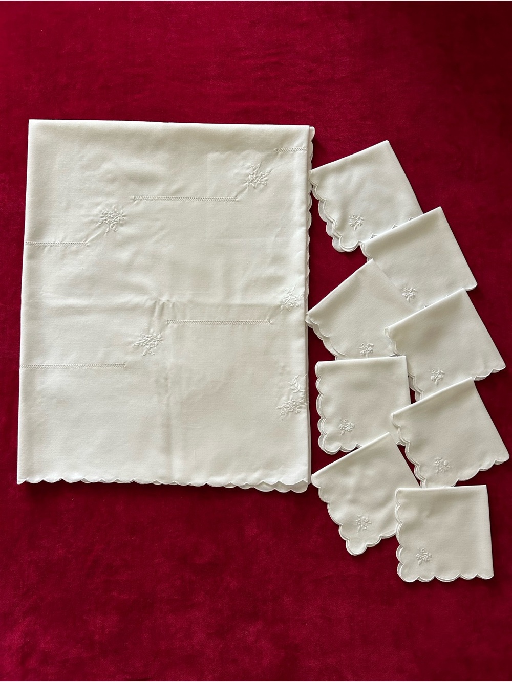 Vintage Tablecloth 54"x84" White AND 8 Napkins Embroidered Scalloped Edge Set